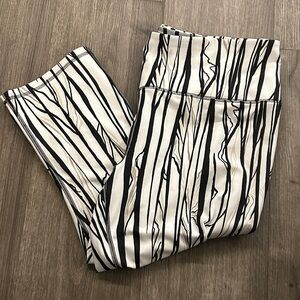 DSG Black and White Patterned Womens  Leggings xl